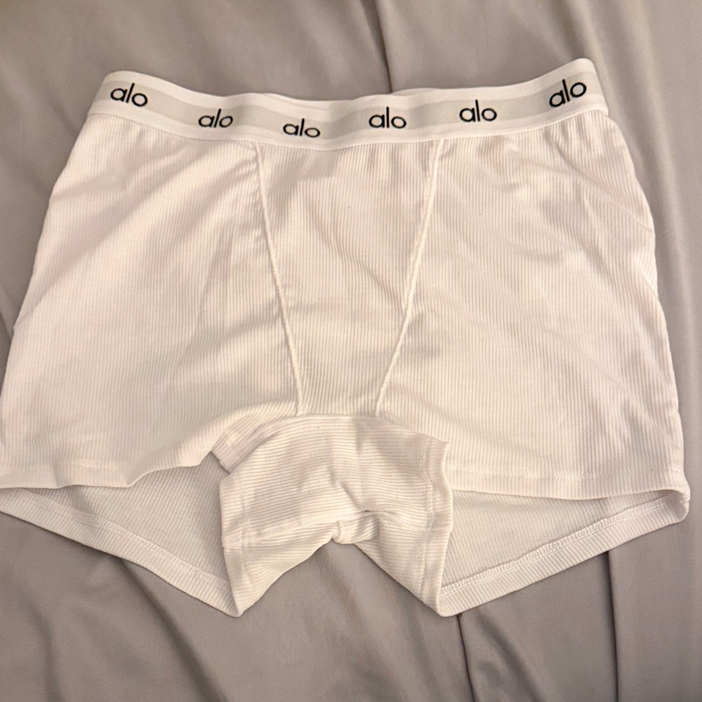 ALO Yoga Ribbed Boxer Briefs